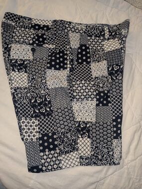Roundtree & Yorke Navy and White Patchwork Print Skirt size 34